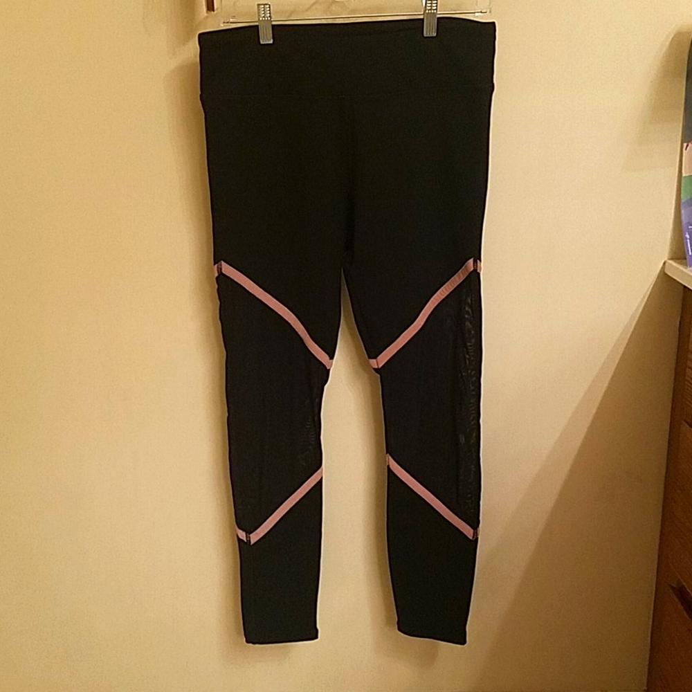 Mid-Rise Mesh PowerHold Leggings